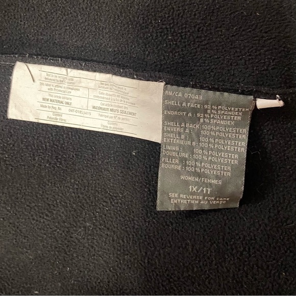 New Balance women black long sleeves, zip up, hooded jacket. Size 1X. Used. - Picture 6 of 7